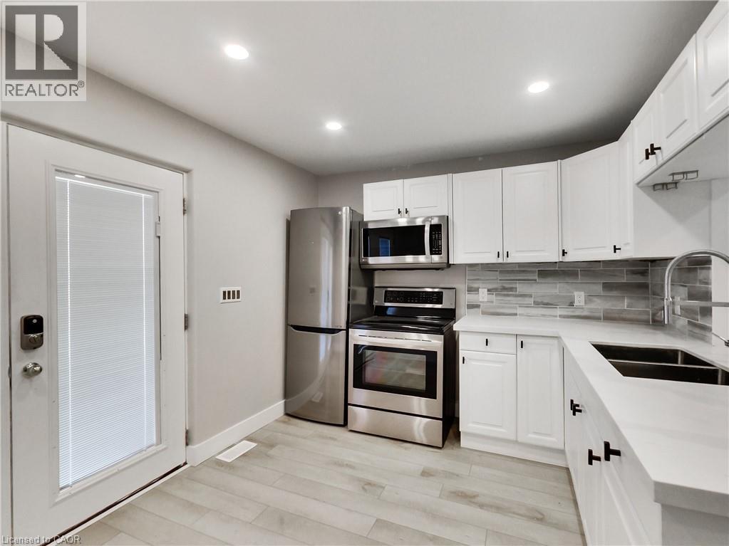 229 Parkdale Avenue N, Hamilton, Ontario  L8H 5X4 - Photo 32 - 40837478