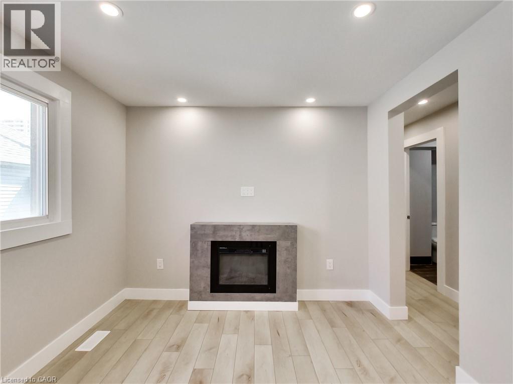 229 Parkdale Avenue N, Hamilton, Ontario  L8H 5X4 - Photo 37 - 40837478