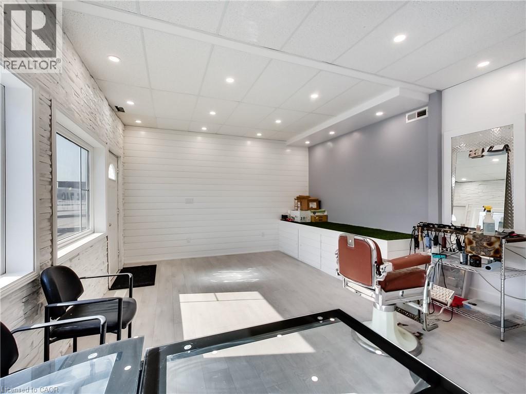 229 Parkdale Avenue N, Hamilton, Ontario  L8H 5X4 - Photo 8 - 40837478