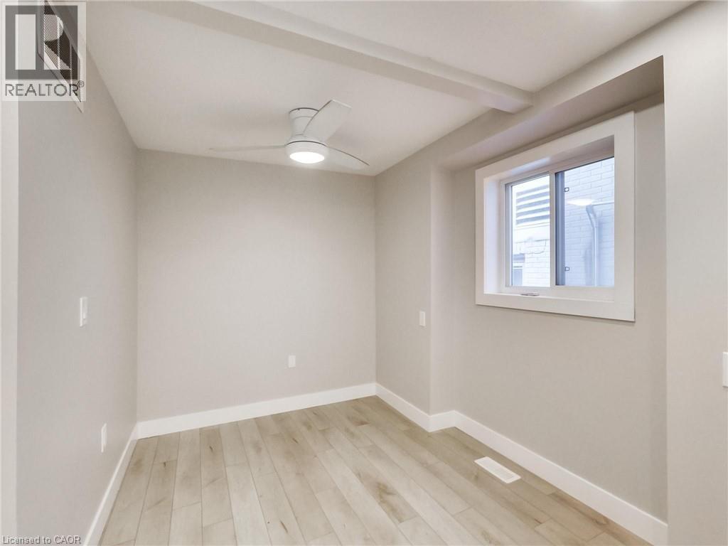 229 Parkdale Avenue N, Hamilton, Ontario  L8H 5X4 - Photo 14 - 40837485