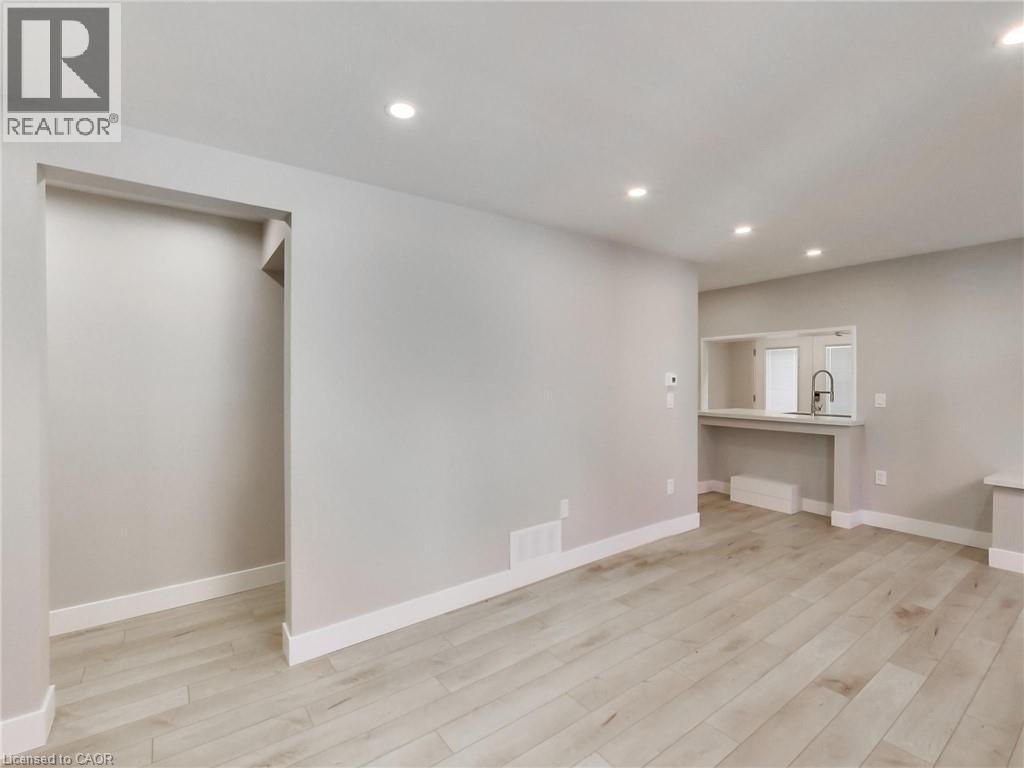 229 Parkdale Avenue N, Hamilton, Ontario  L8H 5X4 - Photo 20 - 40837485