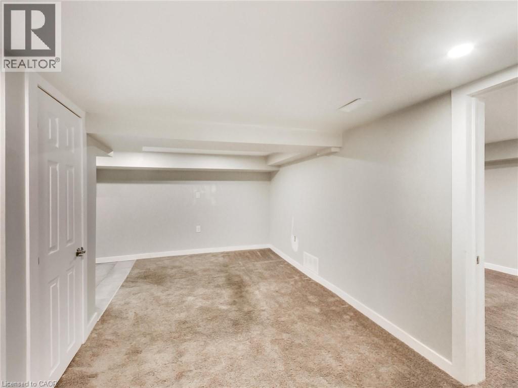 229 Parkdale Avenue N, Hamilton, Ontario  L8H 5X4 - Photo 25 - 40837485