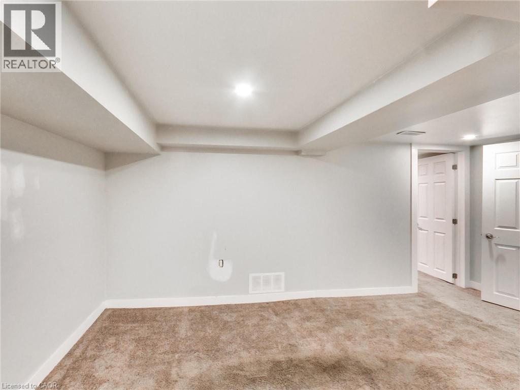229 Parkdale Avenue N, Hamilton, Ontario  L8H 5X4 - Photo 28 - 40837485