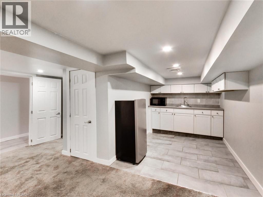 229 Parkdale Avenue N, Hamilton, Ontario  L8H 5X4 - Photo 31 - 40837485
