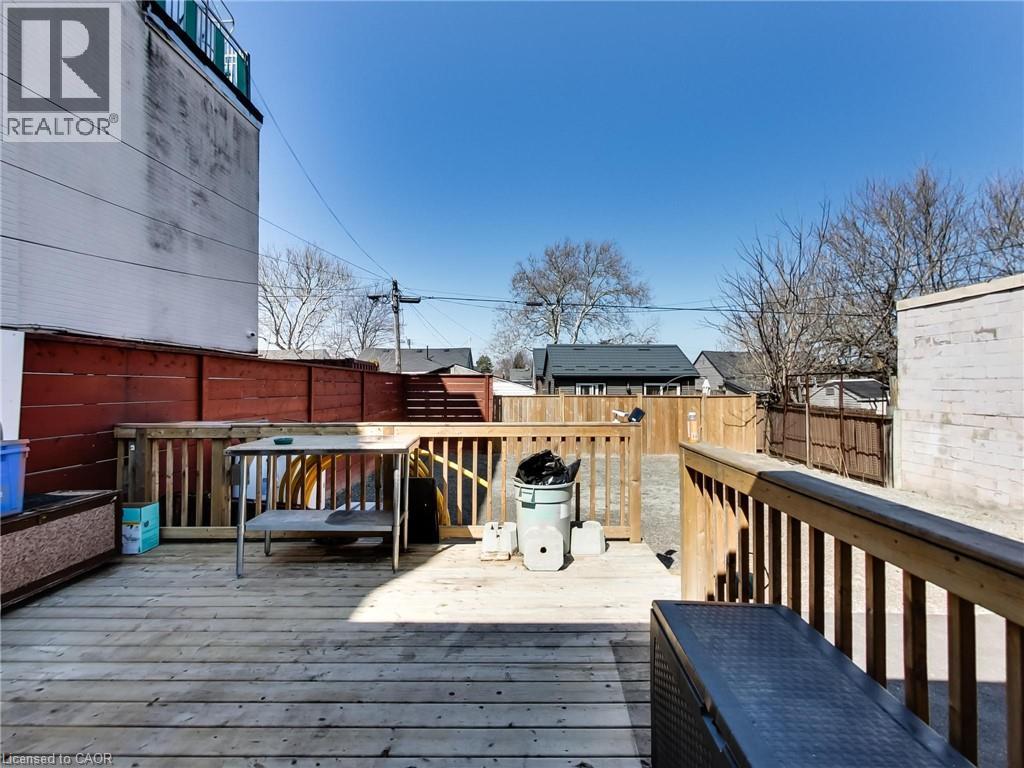 229 Parkdale Avenue N, Hamilton, Ontario  L8H 5X4 - Photo 41 - 40837485