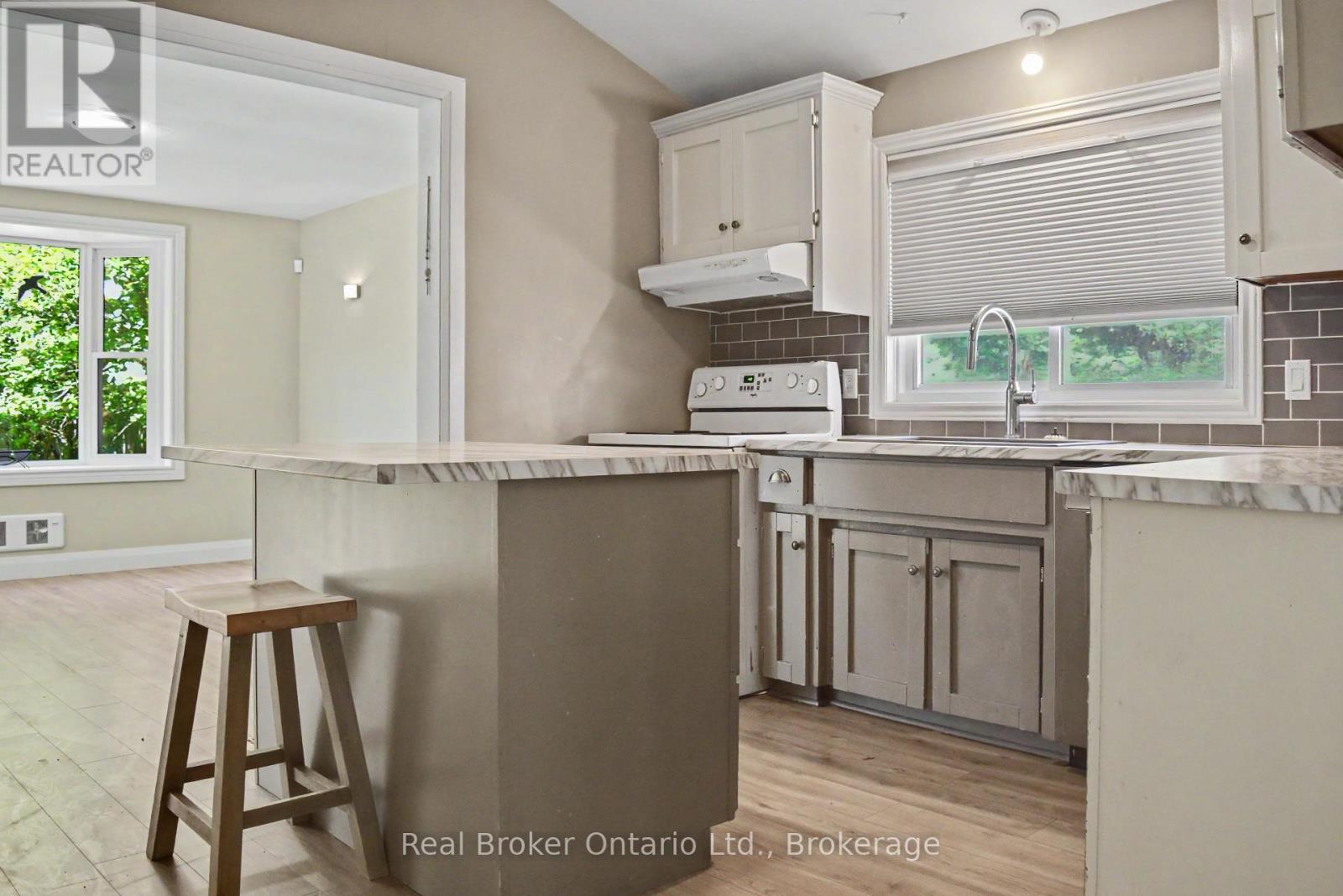 354 Goderich Street, Saugeen Shores, Ontario  N0H 2C1 - Photo 14 - X13411282