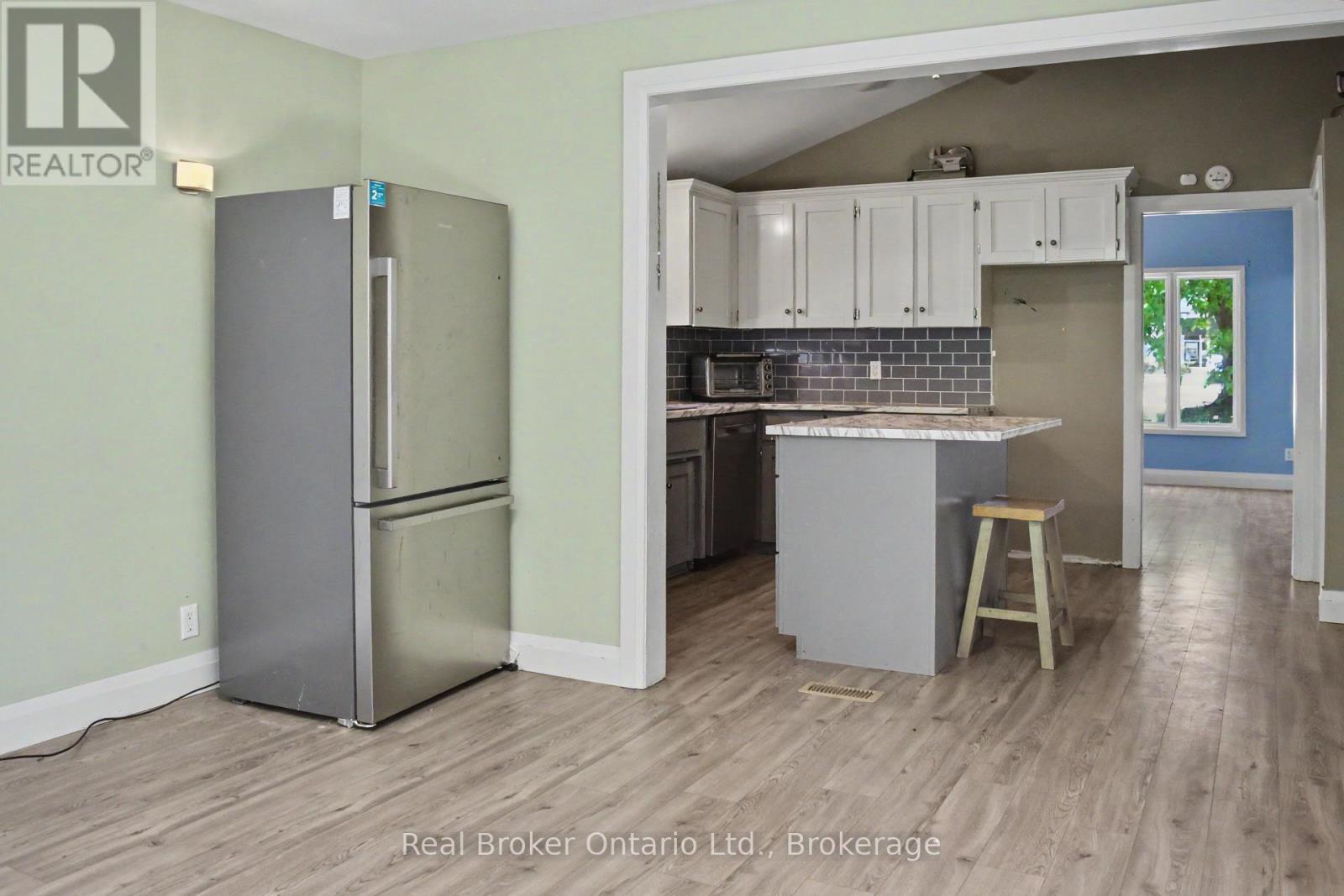 354 Goderich Street, Saugeen Shores, Ontario  N0H 2C1 - Photo 15 - X13411282