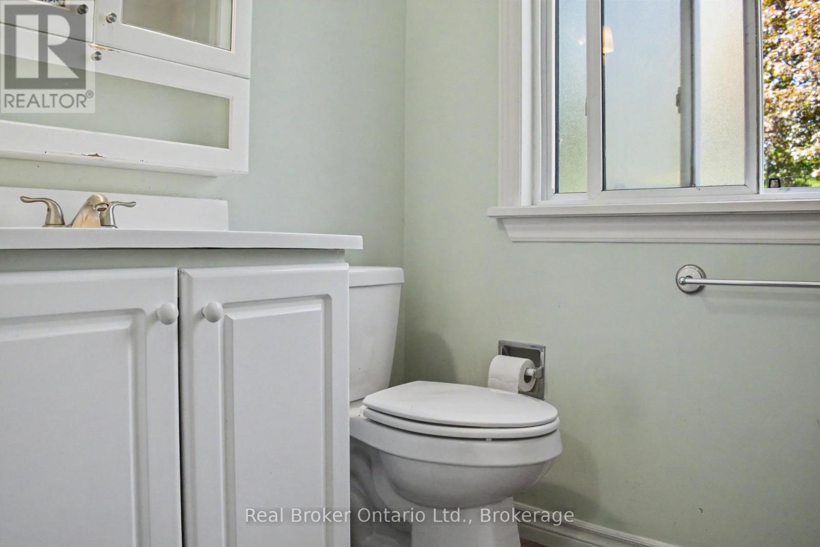354 Goderich Street, Saugeen Shores, Ontario  N0H 2C1 - Photo 30 - X13411282