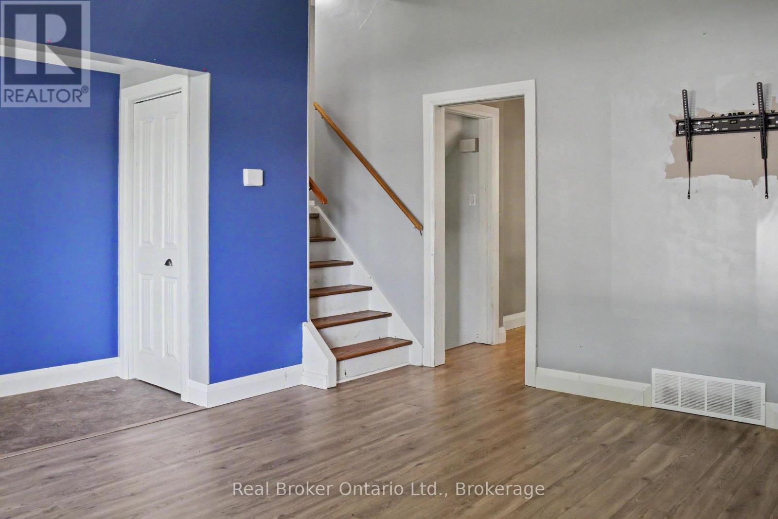 354 Goderich Street, Saugeen Shores, Ontario  N0H 2C1 - Photo 9 - X13411282