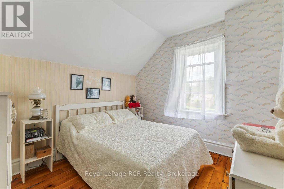 865 7th Avenue, Hanover, Ontario  N4N 2K3 - Photo 18 - X13411316