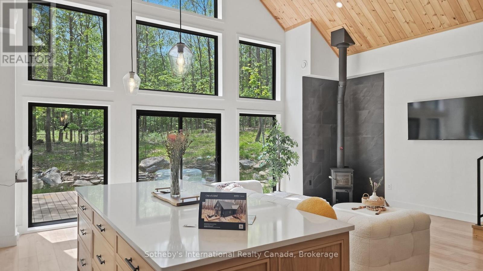 1315 North Drive, Dysart Et Al, Ontario  K0M 1S0 - Photo 6 - X13411510