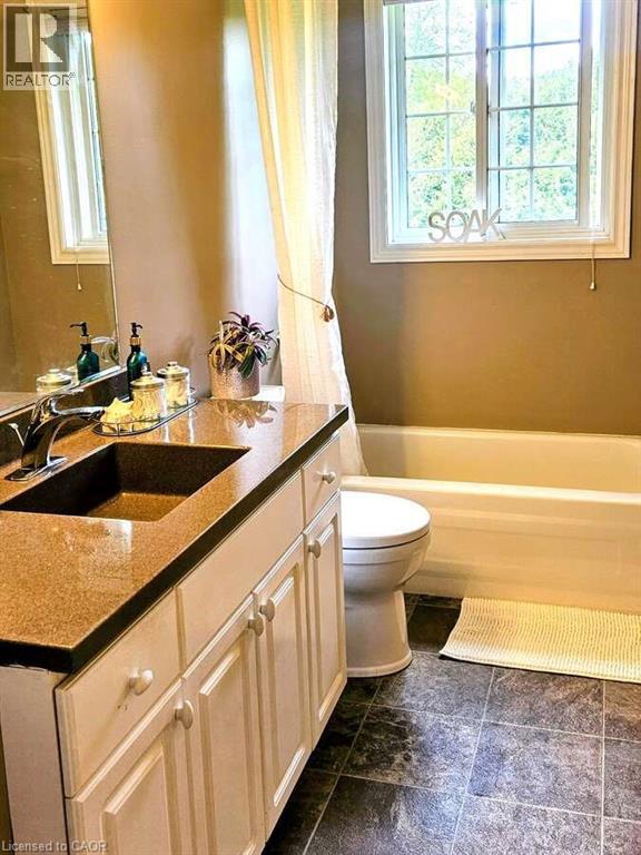 32 St Ladislaus Street, Courtland, Ontario  N0J 1E0 - Photo 15 - 40837520