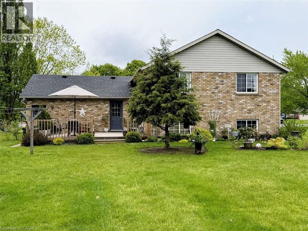 32 St Ladislaus Street, Courtland, Ontario  N0J 1E0 - Photo 2 - 40837520