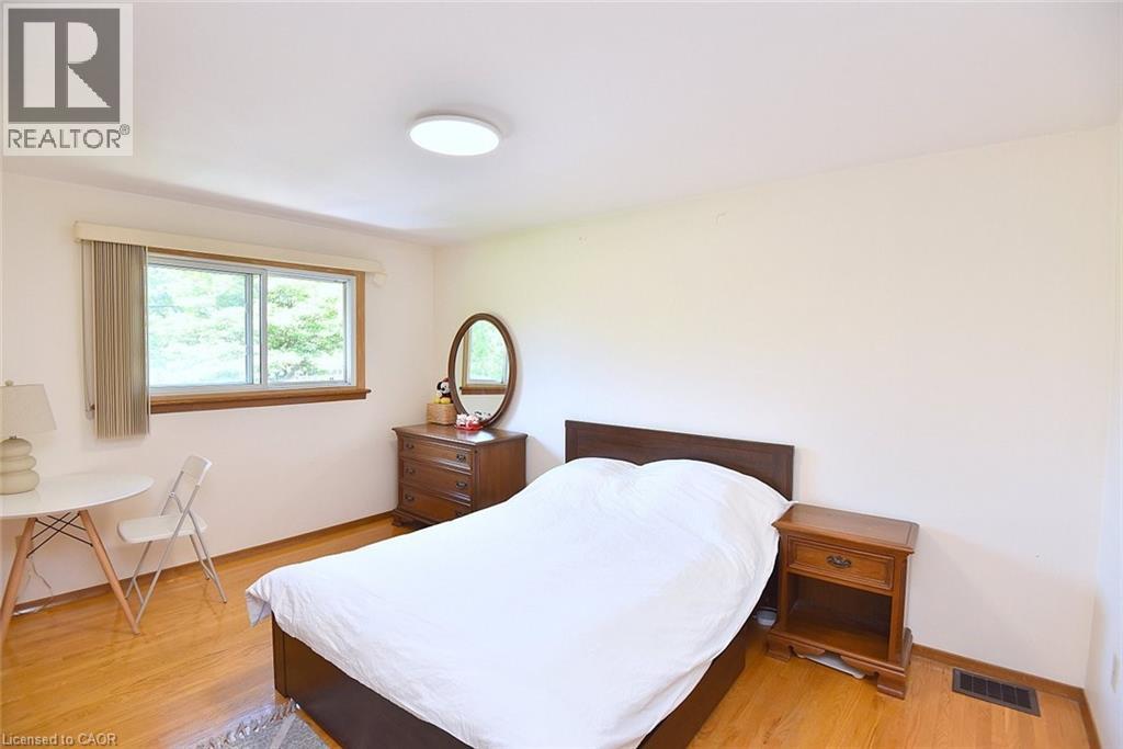 372 Fennell Avenue W, Hamilton, Ontario  L9C 1G4 - Photo 19 - 40837371