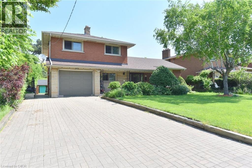 372 Fennell Avenue W, Hamilton, Ontario  L9C 1G4 - Photo 2 - 40837371