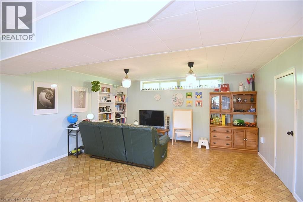 372 Fennell Avenue W, Hamilton, Ontario  L9C 1G4 - Photo 26 - 40837371