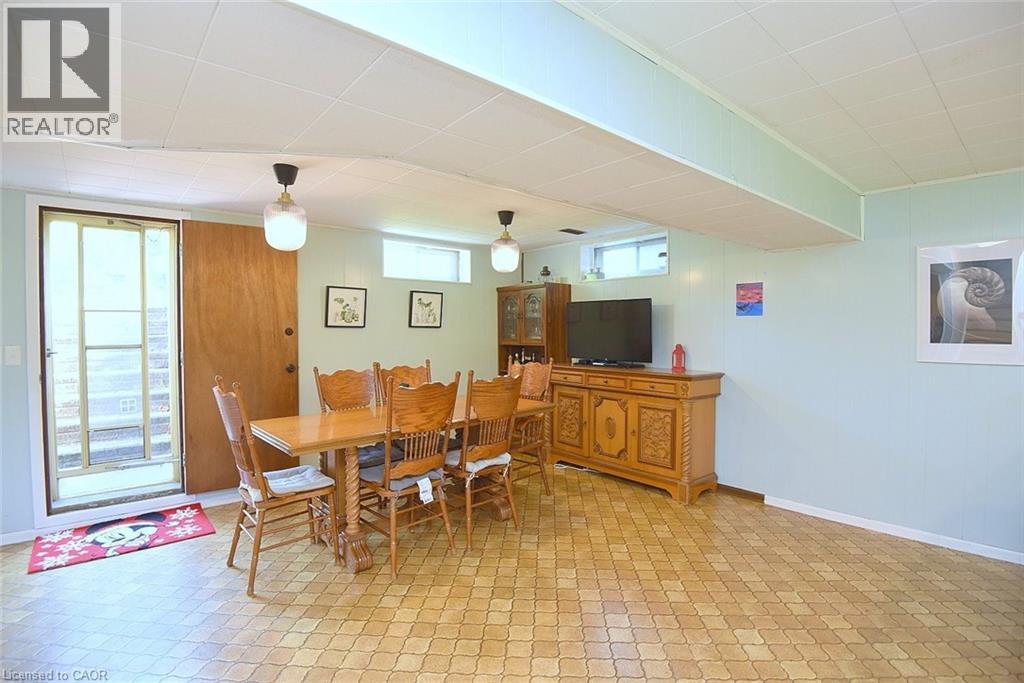 372 Fennell Avenue W, Hamilton, Ontario  L9C 1G4 - Photo 27 - 40837371