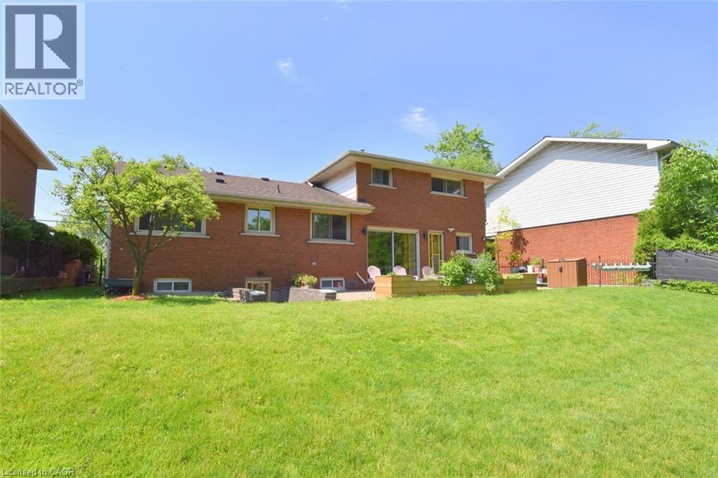 372 Fennell Avenue W, Hamilton, Ontario  L9C 1G4 - Photo 33 - 40837371