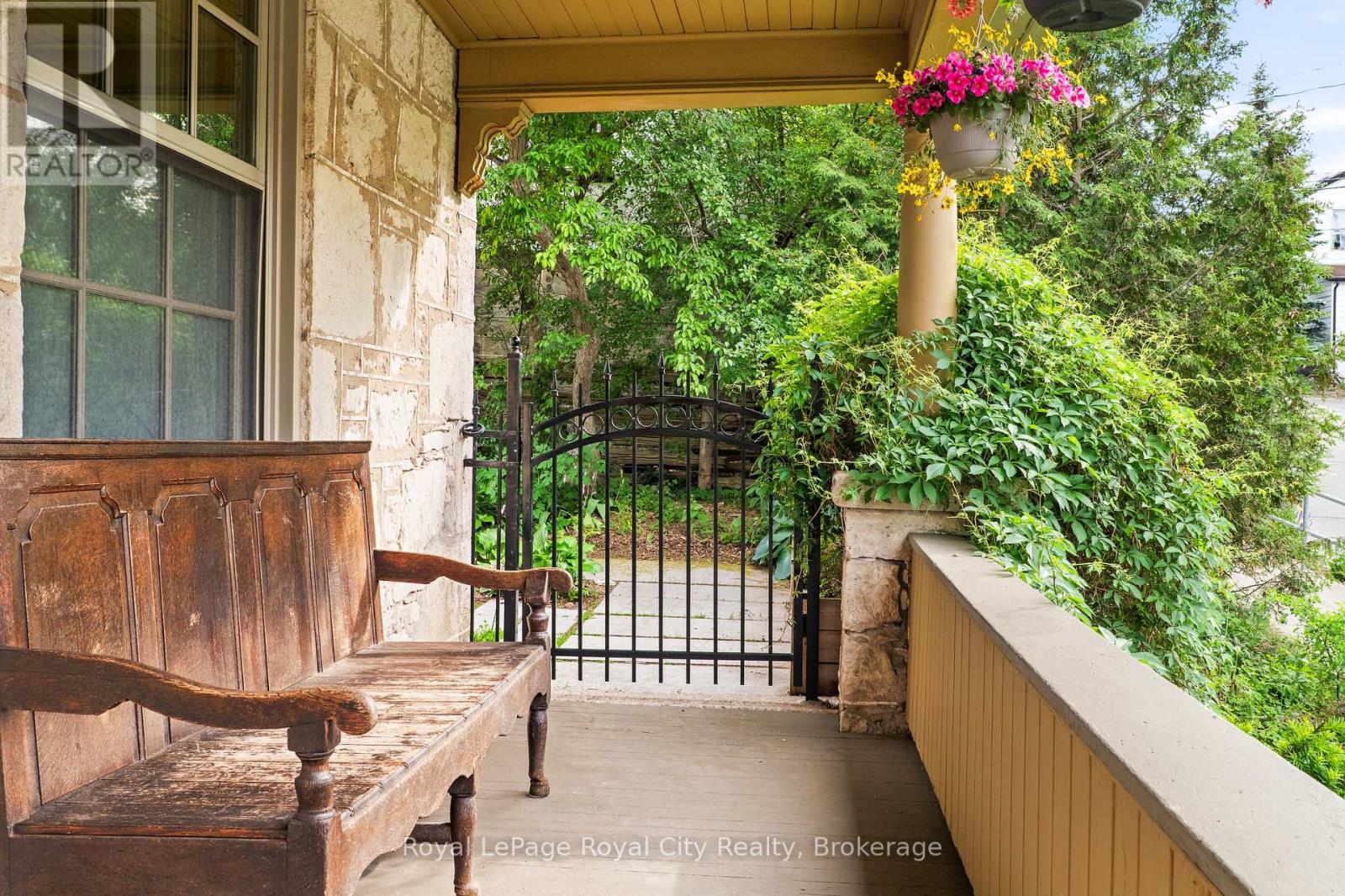 19 London Road E, Guelph, Ontario  N1H 2B2 - Photo 2 - X13412228