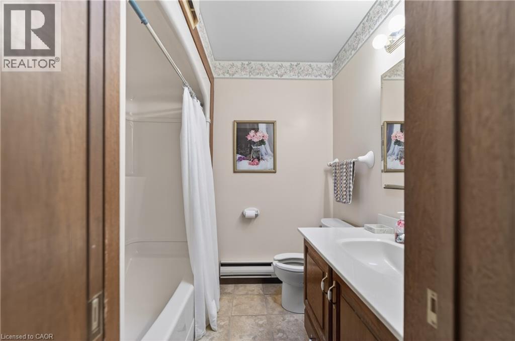 2010 Hansler Street, Pelham, Ontario  L0S 1M0 - Photo 16 - 40837472