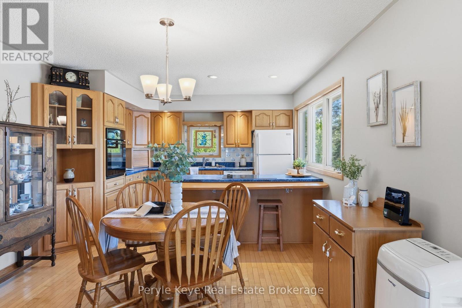 81 Miller Street, Magnetawan, Ontario  P0A 1P0 - Photo 4 - X13412860