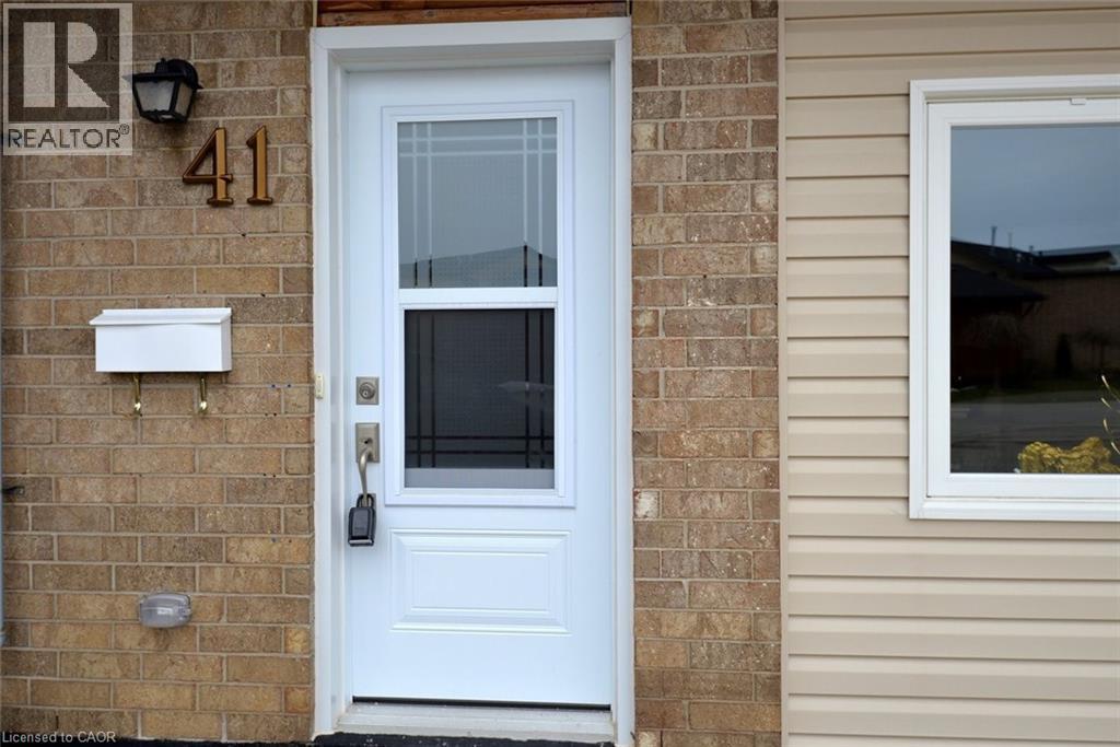 41 Sister Kern Terrace, Hamilton, Ontario  L9B 2M1 - Photo 3 - 40837619