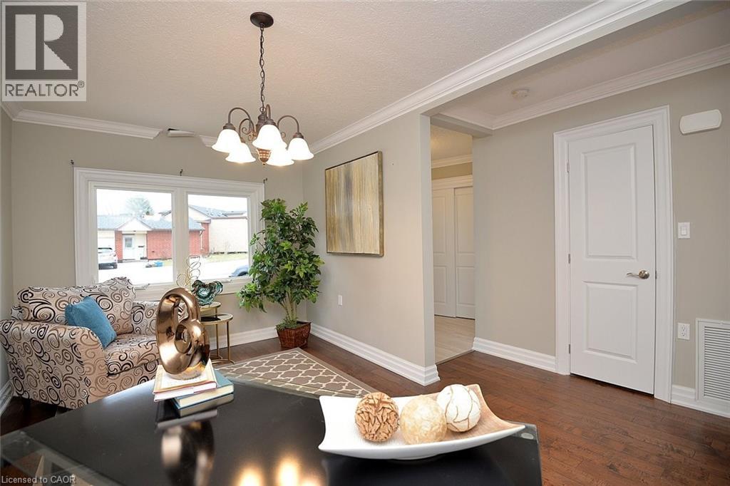 41 Sister Kern Terrace, Hamilton, Ontario  L9B 2M1 - Photo 8 - 40837619