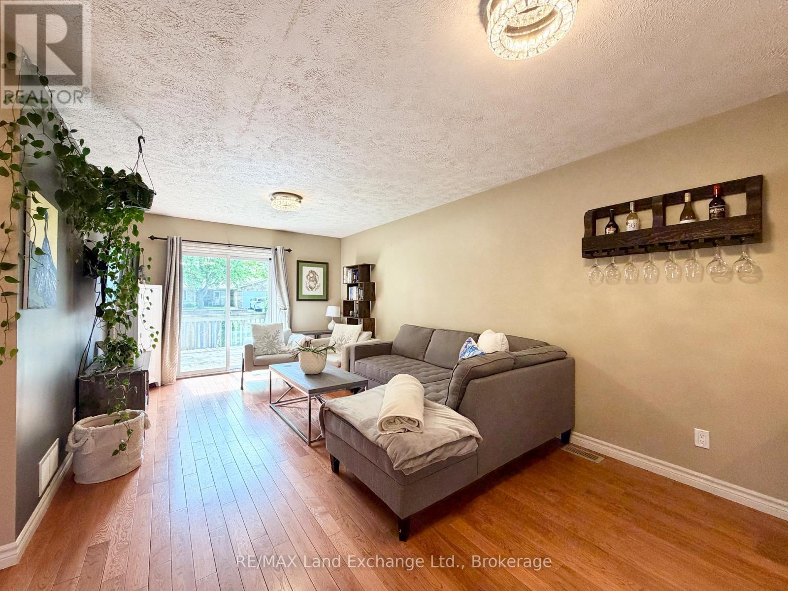 219 Stickel Street, Saugeen Shores, Ontario  N0H 2C1 - Photo 10 - X13413122