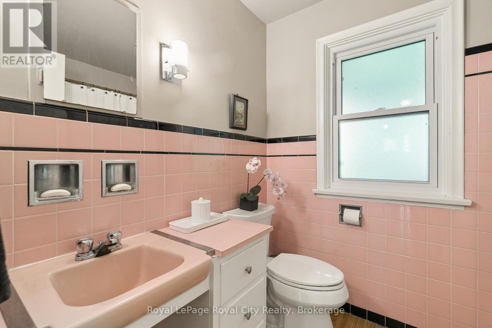 120 Hill Street E, Centre Wellington, Ontario  N1M 1G9 - Photo 20 - X13413320