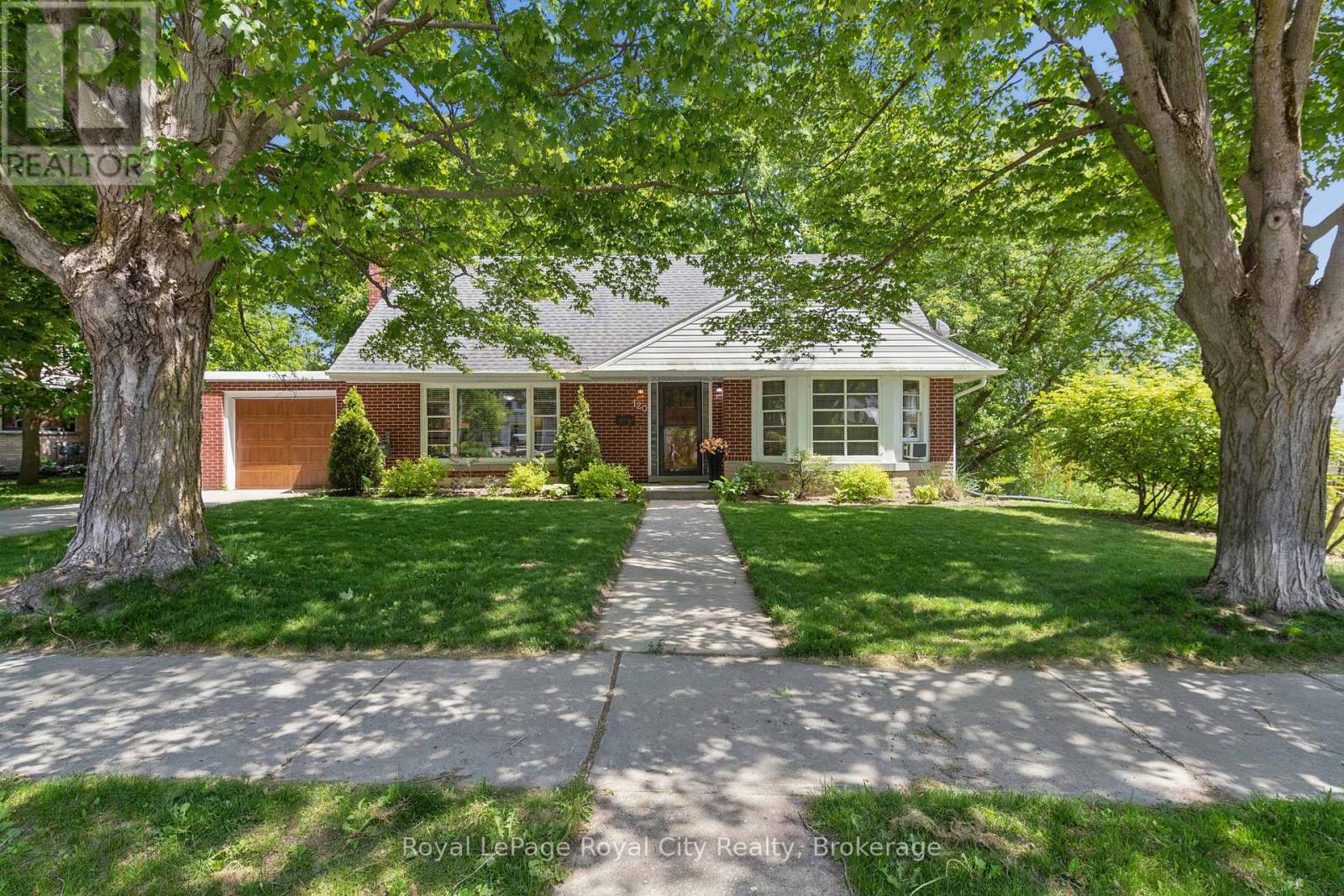 120 Hill Street E, Centre Wellington, Ontario  N1M 1G9 - Photo 3 - X13413320