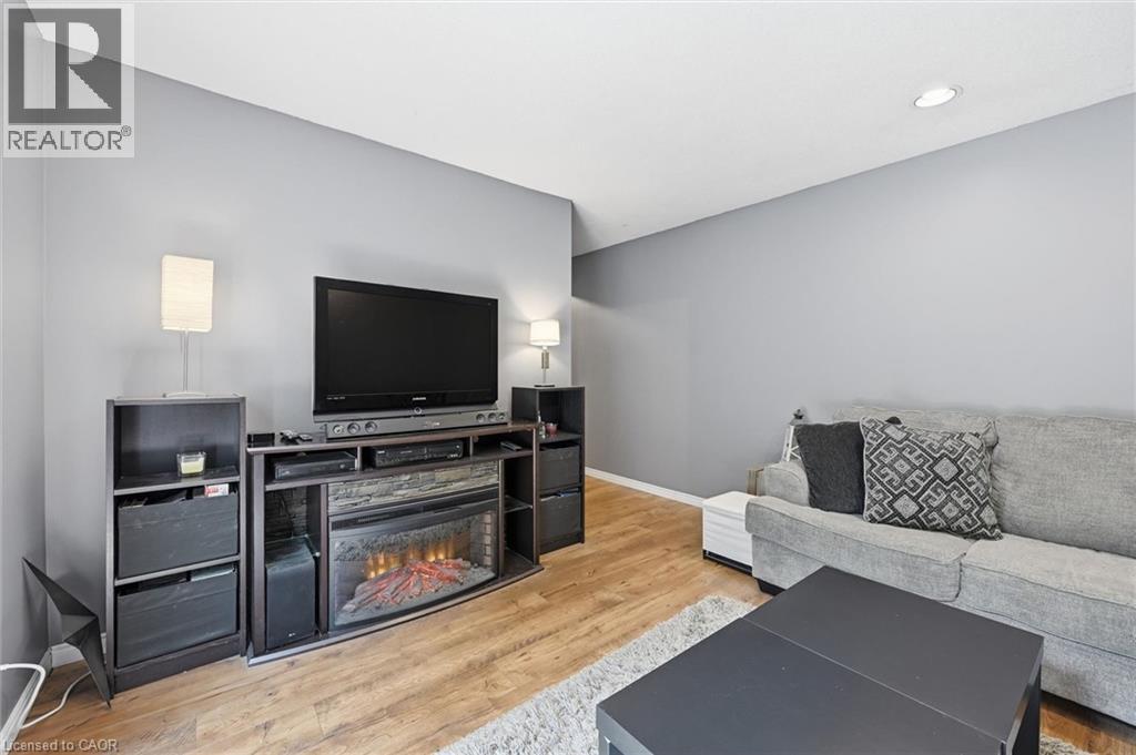 28 Rousseaux Street, Hamilton, Ontario  L9G 2W5 - Photo 40 - 40835755