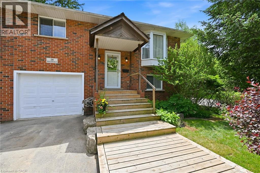 28 Rousseaux Street, Hamilton, Ontario  L9G 2W5 - Photo 5 - 40835755