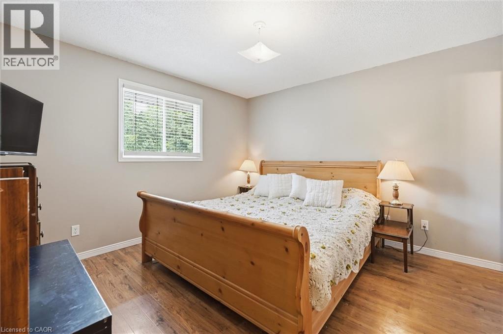 28 Rousseaux Street, Hamilton, Ontario  L9G 2W5 - Photo 7 - 40835755