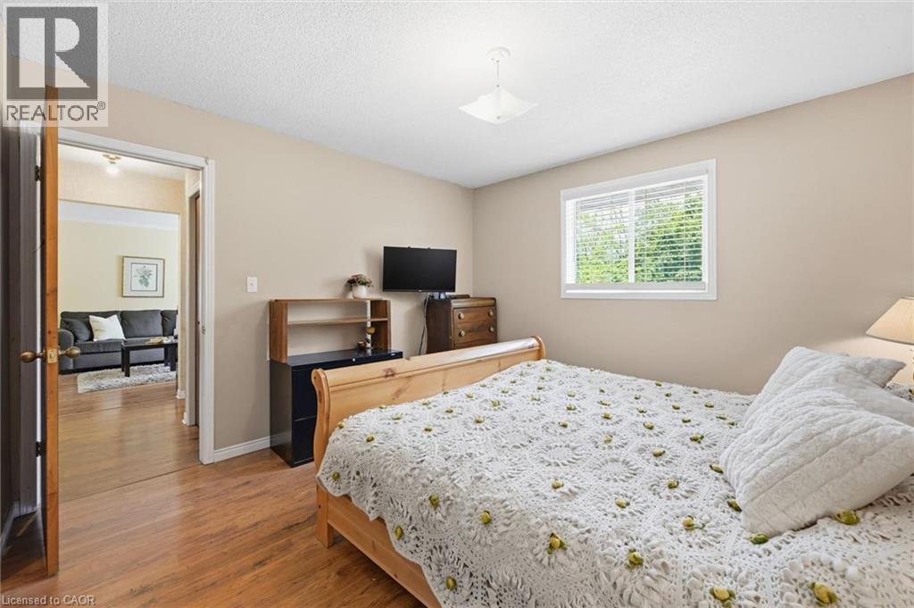28 Rousseaux Street, Hamilton, Ontario  L9G 2W5 - Photo 8 - 40835755