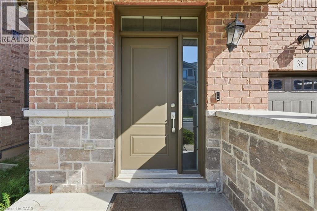 35 Pelican Lane, Hamilton, Ontario  L8K 0A4 - Photo 3 - 40835564