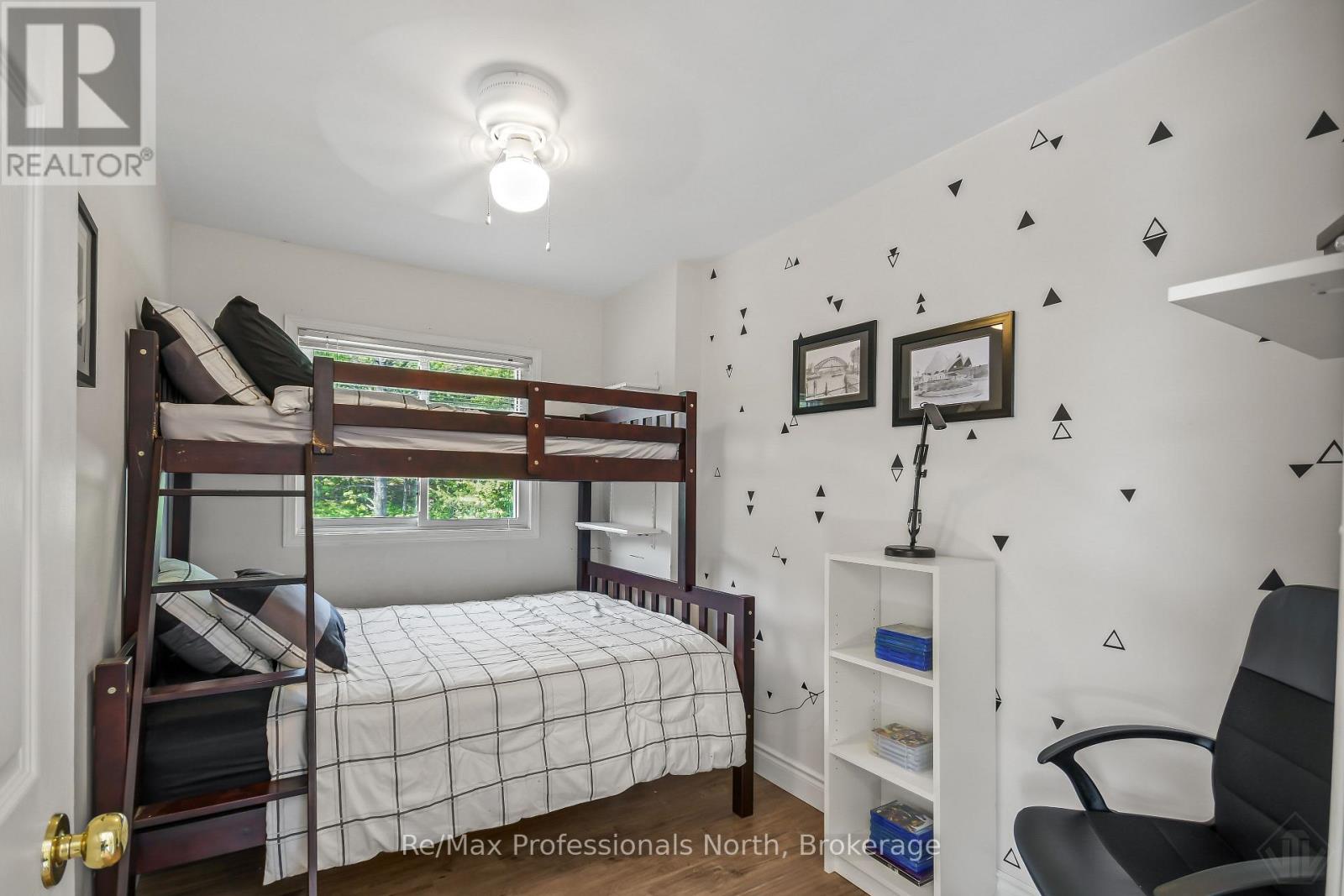 5 Pinetree Road, Gravenhurst, Ontario  P1P 0E2 - Photo 22 - X13413712