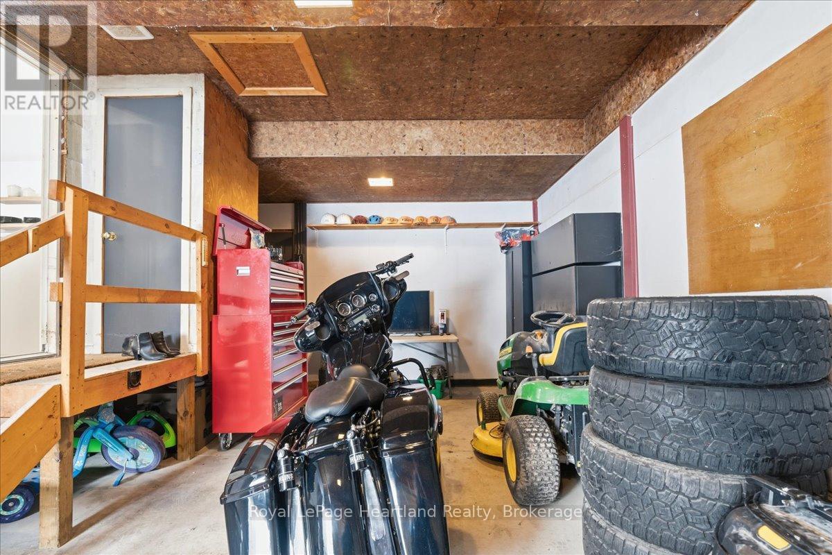 77 Chalk Street N, Huron East, Ontario  N0K 1W0 - Photo 38 - X13413782