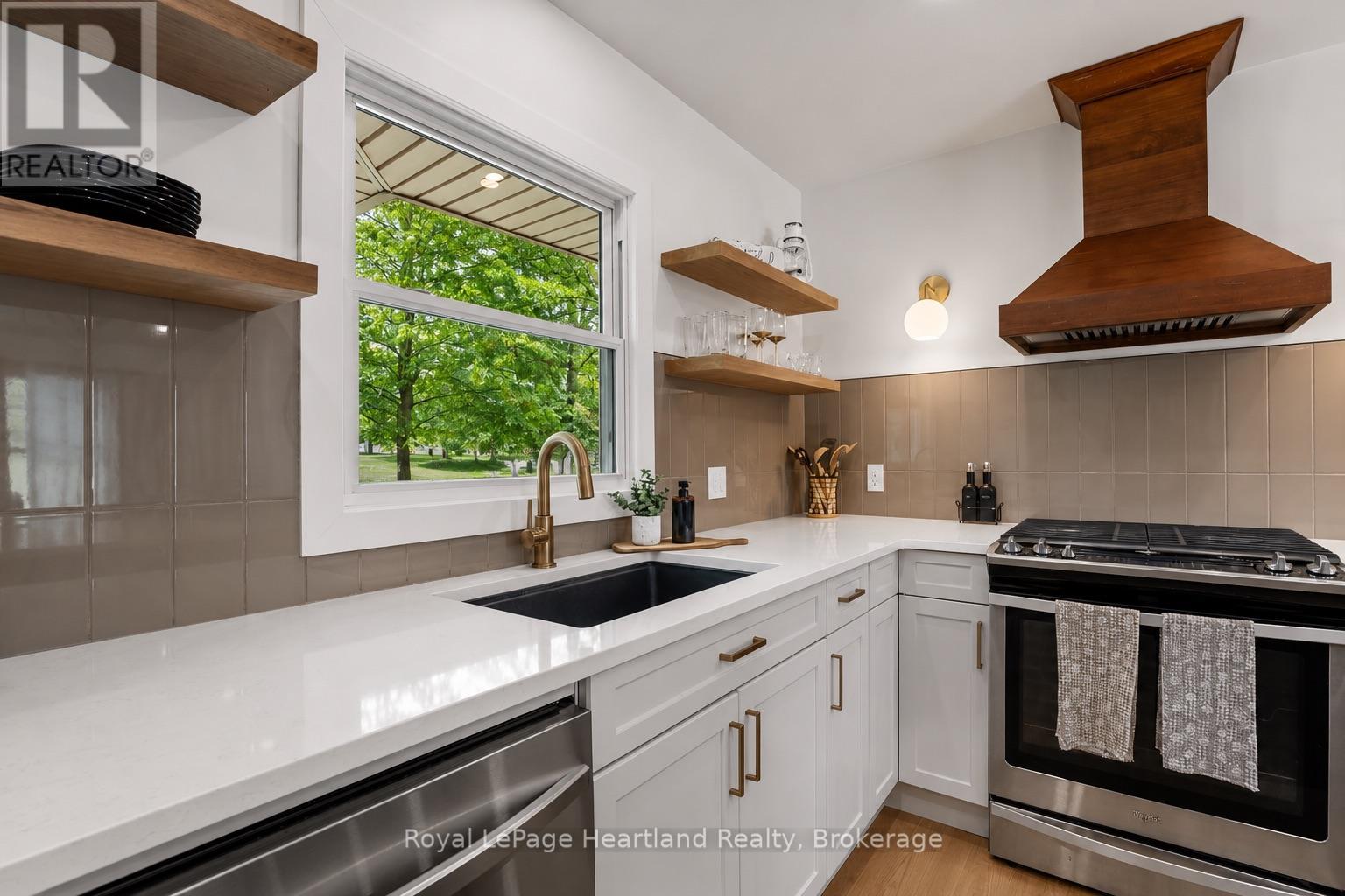 77 Chalk Street N, Huron East, Ontario  N0K 1W0 - Photo 7 - X13413782