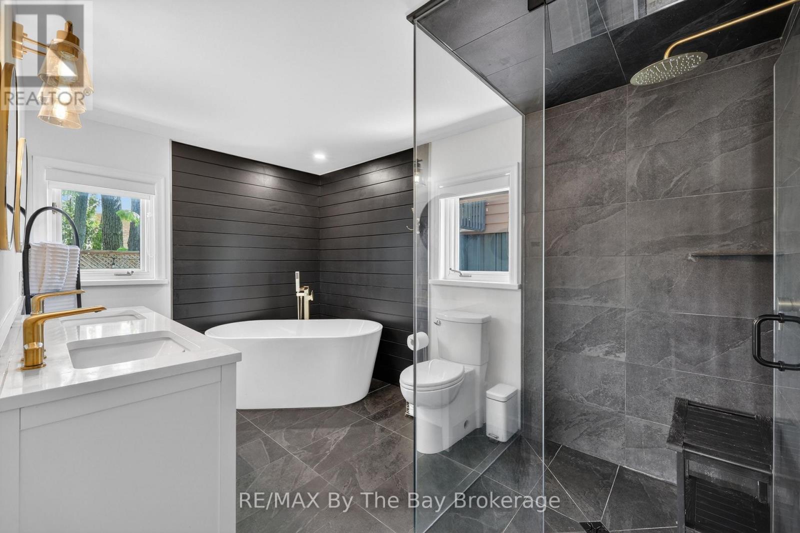 1416 River Road W, Wasaga Beach, Ontario  L9Z 2W5 - Photo 18 - S13413854