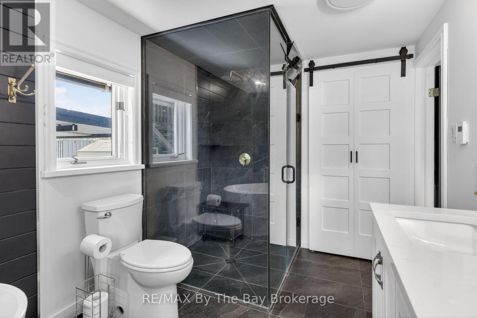 1416 River Road W, Wasaga Beach, Ontario  L9Z 2W5 - Photo 20 - S13413854