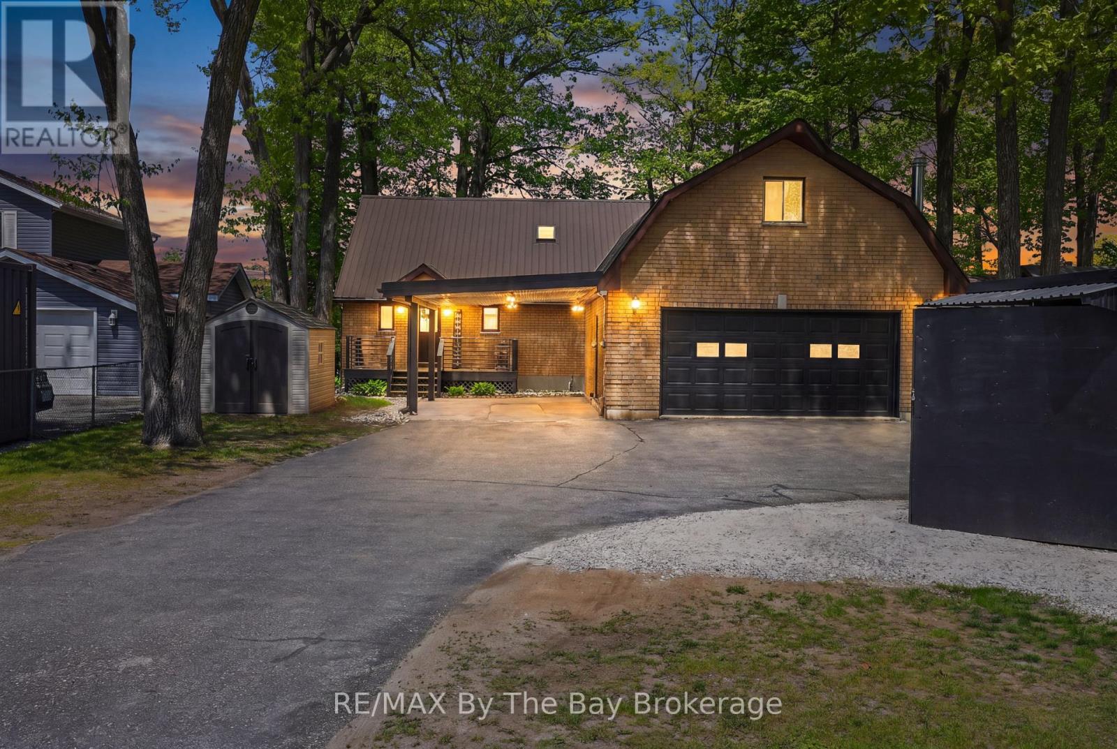 1416 River Road W, Wasaga Beach, Ontario  L9Z 2W5 - Photo 5 - S13413854