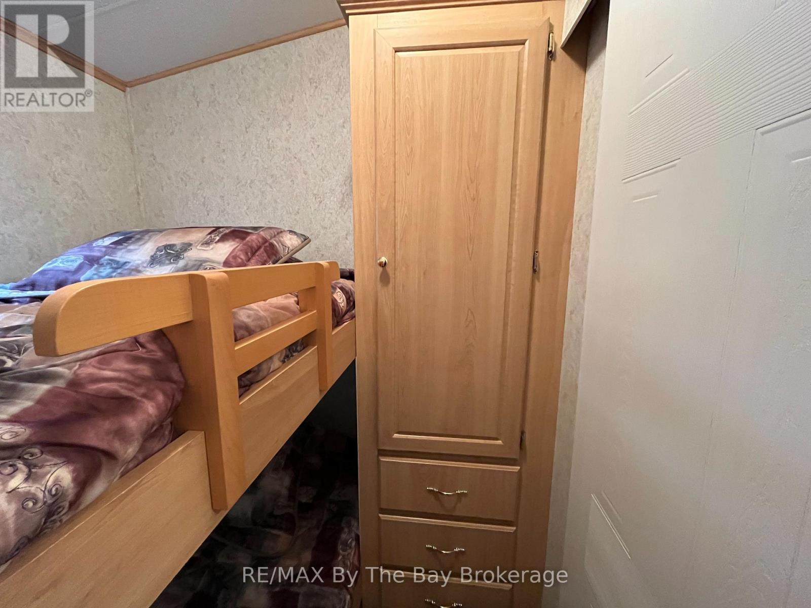 247 - 85 Theme Park Drive, Wasaga Beach, Ontario  L9Z 1X7 - Photo 12 - S13414154