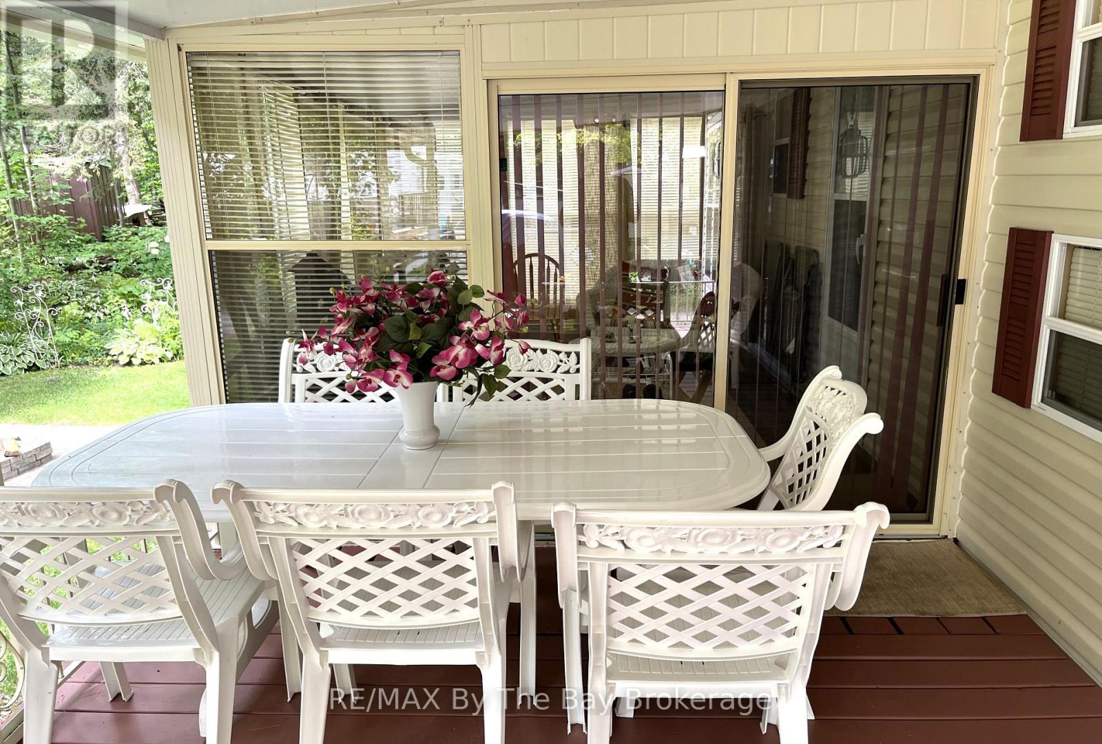 247 - 85 Theme Park Drive, Wasaga Beach, Ontario  L9Z 1X7 - Photo 5 - S13414154