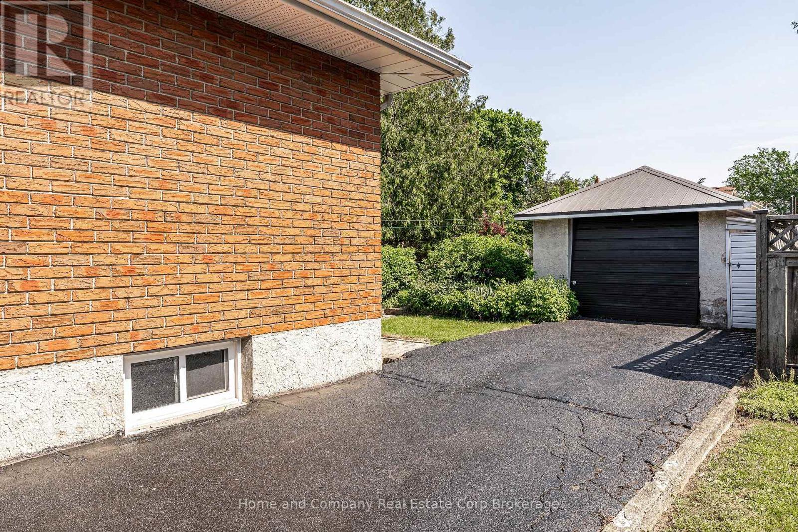 354 West Gore Street, Stratford, Ontario  N5A 1L1 - Photo 29 - X13414054