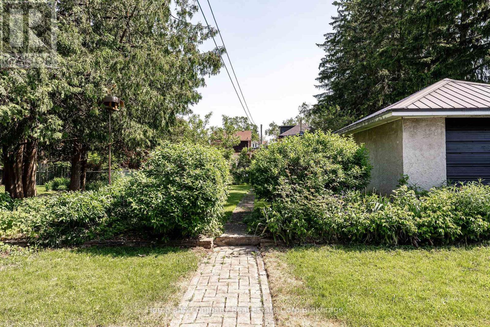 354 West Gore Street, Stratford, Ontario  N5A 1L1 - Photo 31 - X13414054
