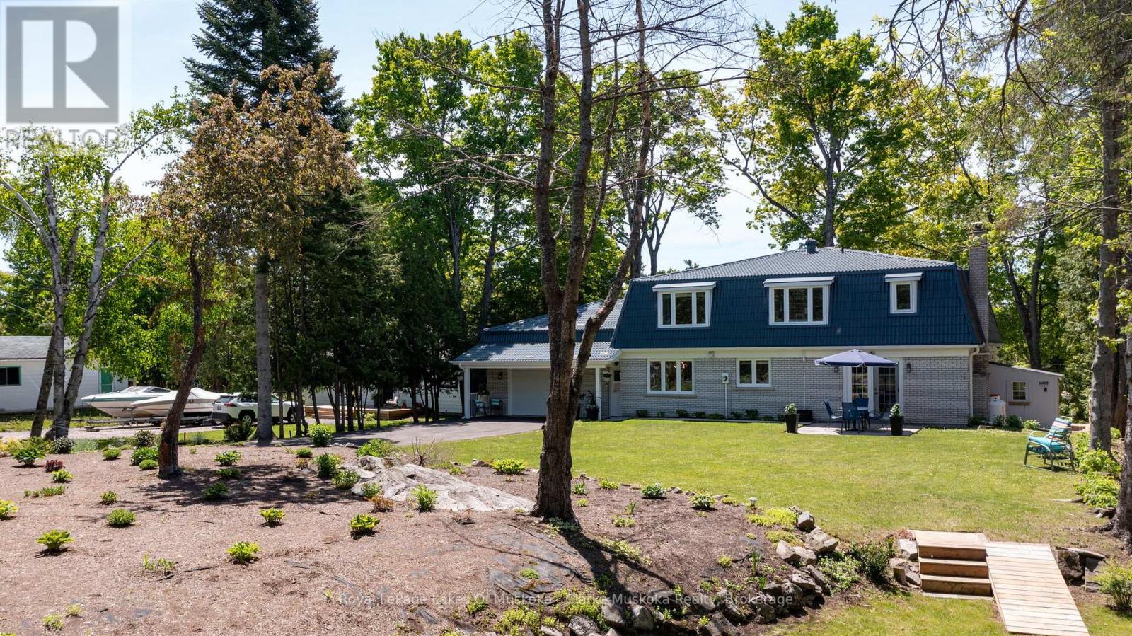 1012 Mill Street, Muskoka Lakes, Ontario  P0C 1A0 - Photo 2 - X13414090