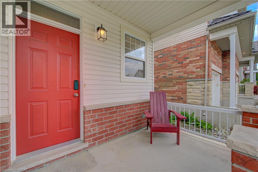 729 Keats Way, Waterloo, Ontario  N2T 2Y2 - Photo 2 - 40837561