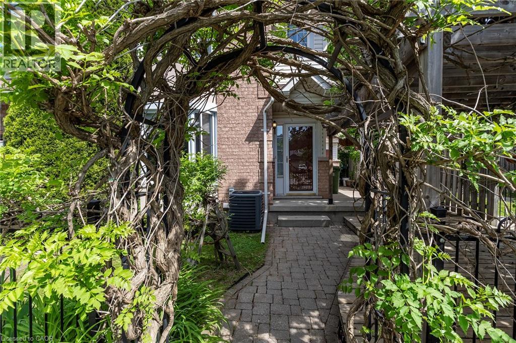41 Valridge Drive, Ancaster, Ontario  L9G 4Y7 - Photo 3 - 40836924