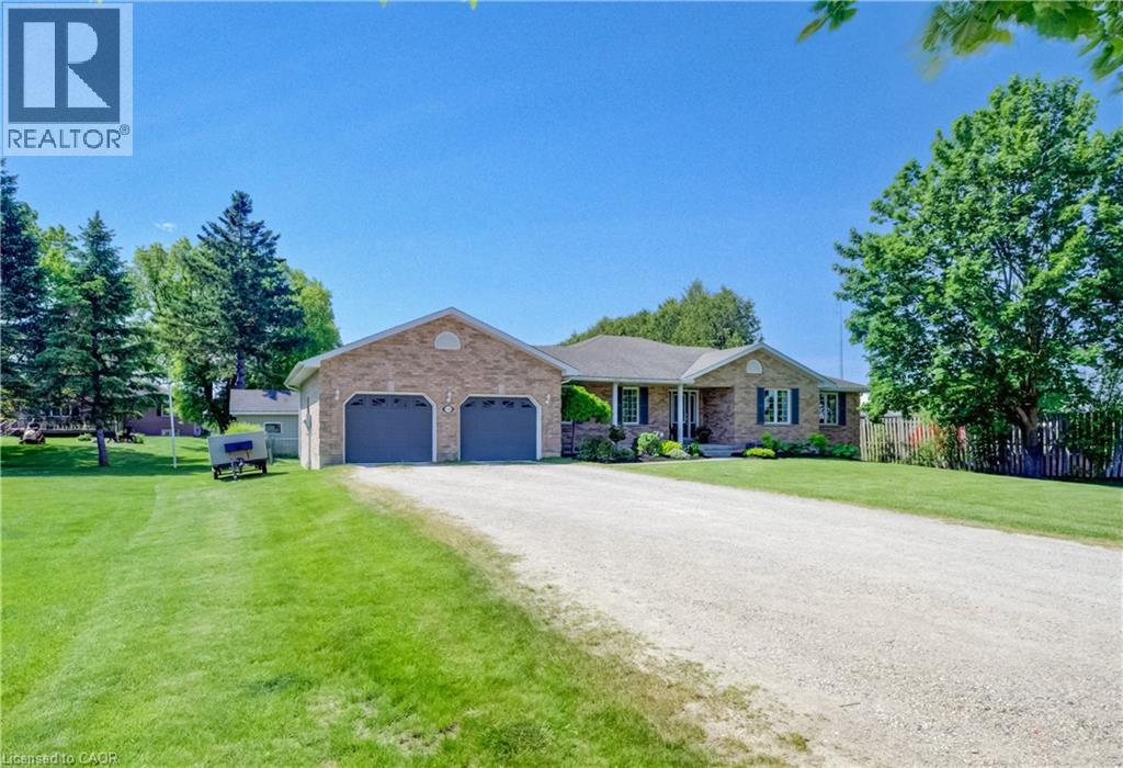 540 W Sligo Road W, Mount Forest, Ontario  N0G 2L1 - Photo 3 - 40836461