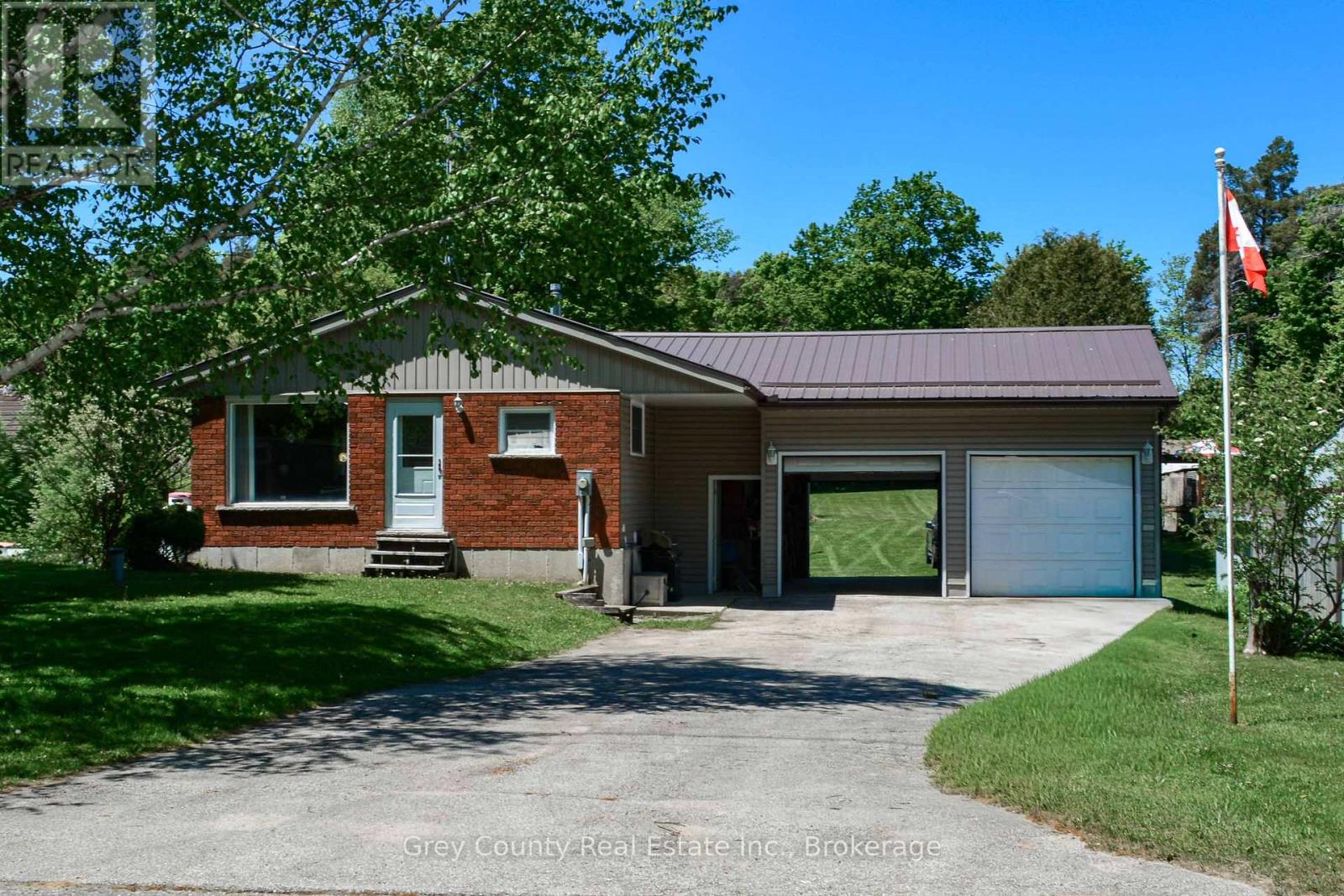 580293 Sideroad 60 Side Road W, Chatsworth, Ontario  N0H 1C0 - Photo 2 - X13414724
